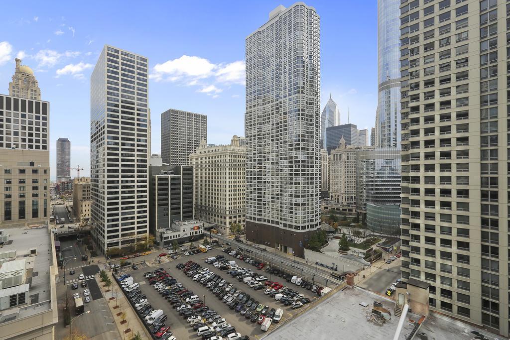 Aparthotel Bridgestreet At State And Grand Chicago Zewnętrze zdjęcie