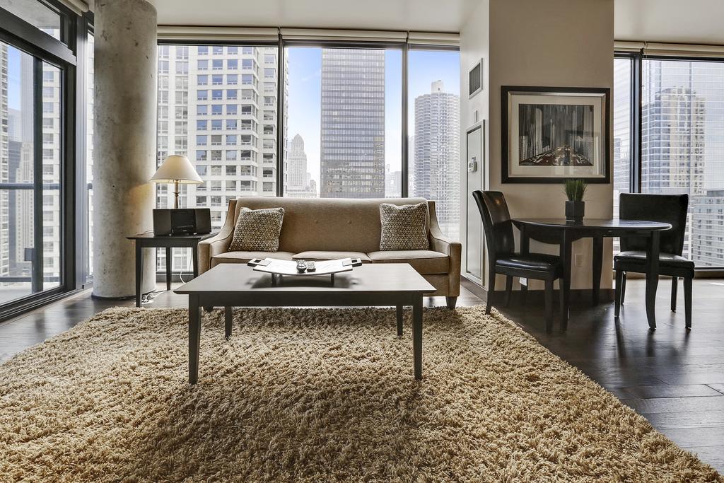 Aparthotel Bridgestreet At State And Grand Chicago Zewnętrze zdjęcie